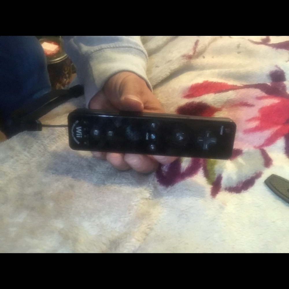Boo - Picture 2 of 2